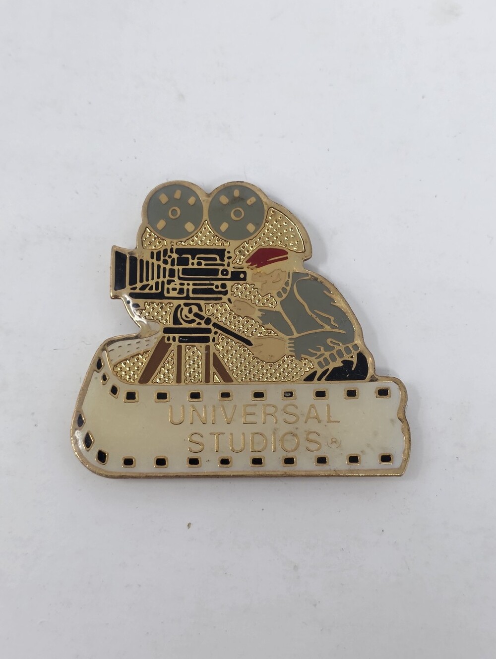 1990 UNIVERSAL STUDIOS Camera PIN Fridge Magnet - Pinnacle Designs - Rare
